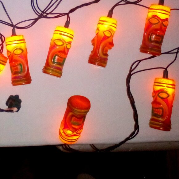 Tiki String Lights:  Blowmold.  10 Lights.  NWOT.  Never Used - Picture 1 of 7